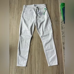 White Pistola jeans. New with tags.